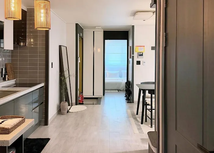Hue 4 Queen Beds 2 Bath 8pax Near Kspo Dome Seoel