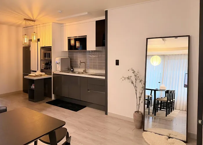 Hue 4 Queen Beds 2 Bath 8pax Near Kspo Dome